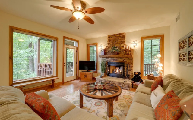 photo 4 of Burnsville Condo w/ Deck: Ski & Hike!