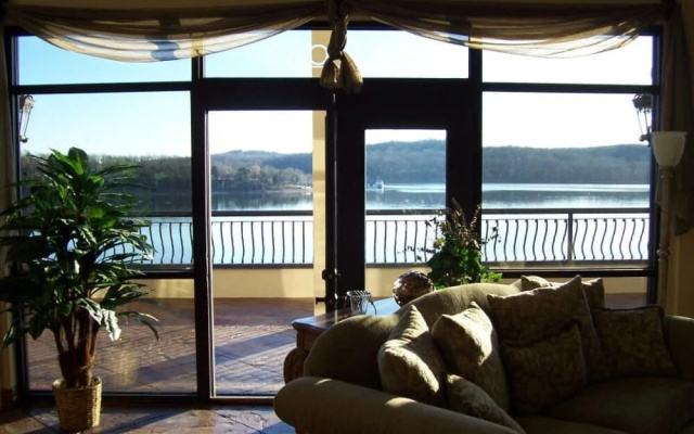 photo 2 of Superior 3 Bedroom Villa Waterfront