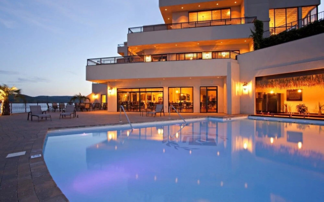 photo 4 of Superior 3 Bedroom Villa Waterfront