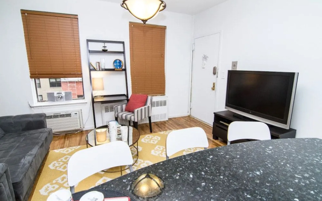 photo 5 of Superior Gramercy Apartments