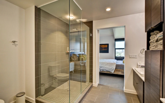 photo 4 of Superstar Condo in Downtown PHX