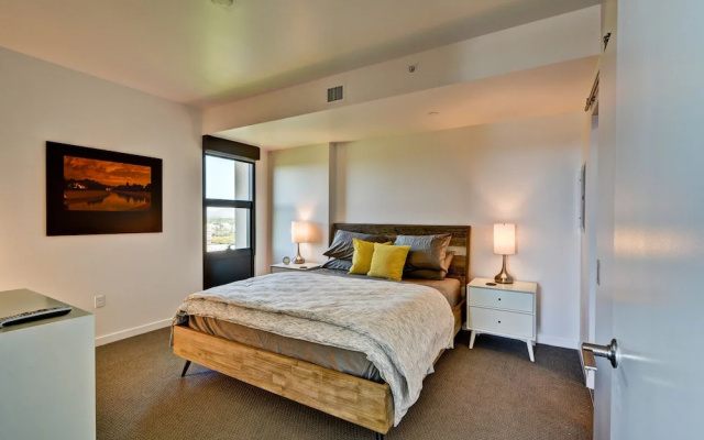 photo 5 of Superstar Condo in Downtown PHX