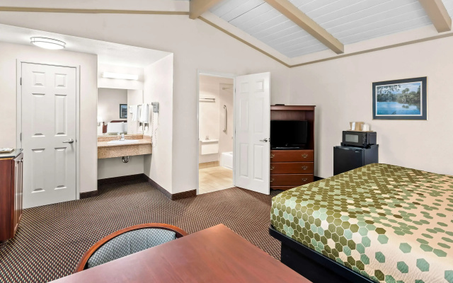 photo 4 of SureStay Hotel by Best Western Castro Valley