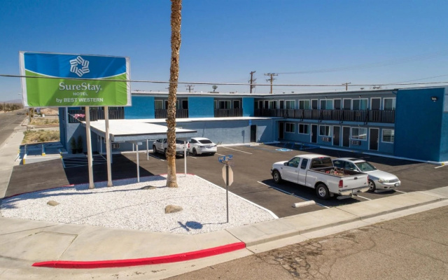 photo 3 of Azul Inn & Suites