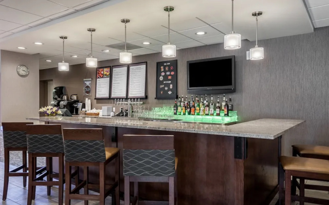 photo 5 of SureStay Hotel by BestWestern SeaTac Airport North