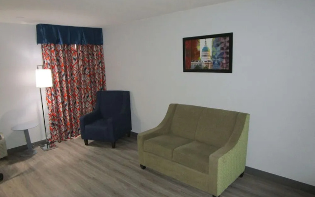 photo 2 of SureStay Plus Hotel by Best Western St. Louis Westport