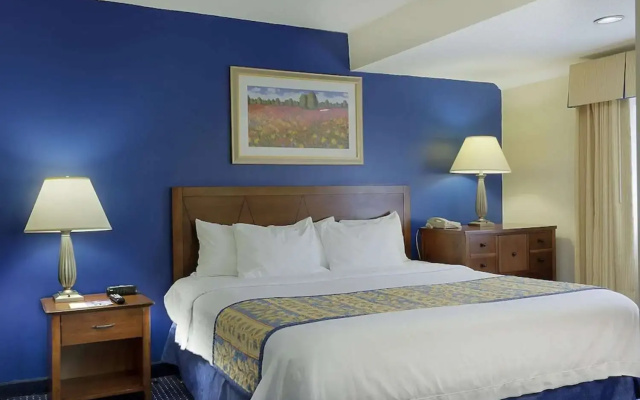 photo 3 of SureStay Studio by Best Western Charlotte Executive Park