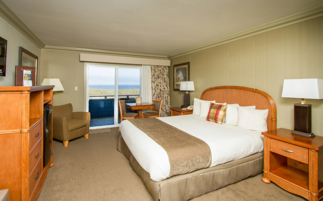 photo 4 of Surf & Sand Lodge