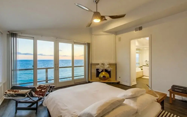photo 5 of Surf House 3 Bedroom Home