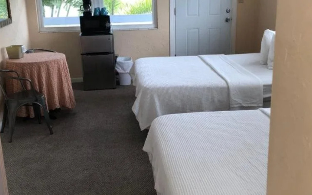 photo 3 of Surf n Sand Motel
