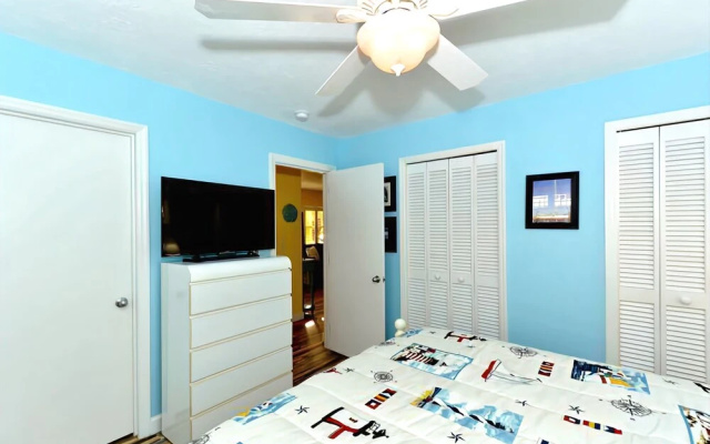 photo 4 of Surf Rider's Cottage 2 Bedrooms 1 Bathroom Condo