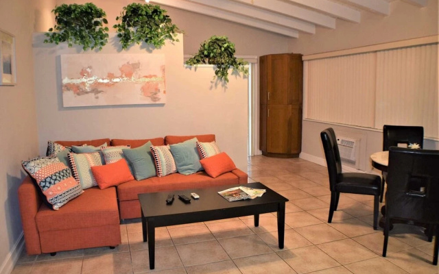 photo 3 of Surf & Sand 3 Bedroom Home
