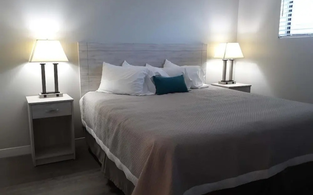 photo 3 of Surf Suites