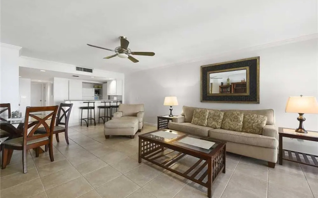 photo 3 of Surf Villa 626 - One Bedroom Condo