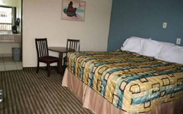 photo 2 of Surfside Inn Suites
