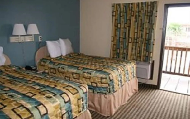 photo 4 of Surfside Inn Suites