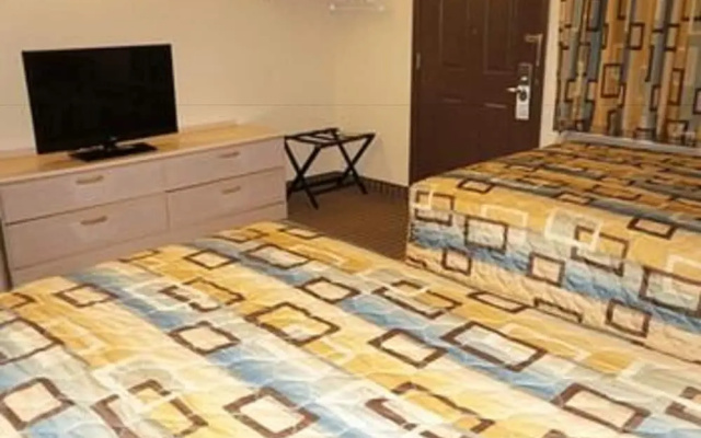 photo 5 of Surfside Inn Suites