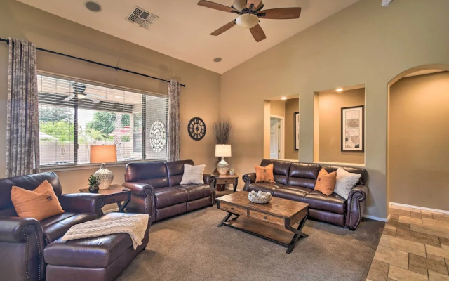 photo 4 of Spacious Surprise Home: 6 Mi to Wildlife World Zoo