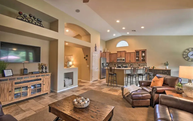 photo 5 of Spacious Surprise Home: 6 Mi to Wildlife World Zoo