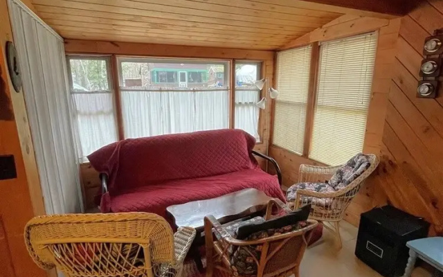 photo 4 of Swallow - Limit 4 2 Bedroom Cottage by RedAwning