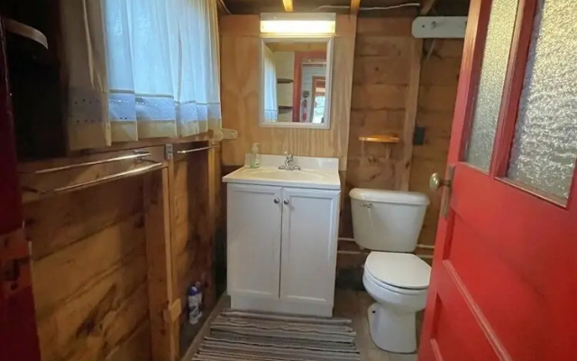 photo 5 of Swallow - Limit 4 2 Bedroom Cottage by RedAwning