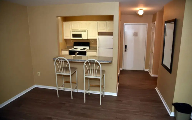 photo 2 of Swan Hotel & Suites