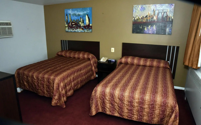 photo 4 of Swan Motel