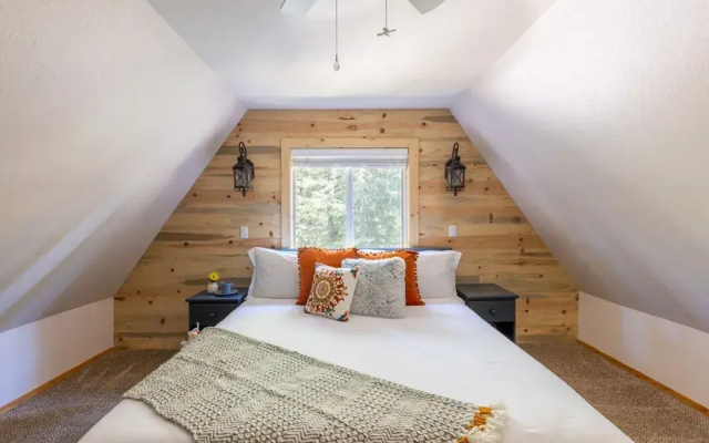 photo 3 of Sweet Pine Deck + Hot Tub, Cozy Modern Interior Close to Ski Resort!
