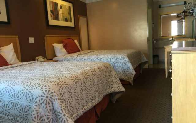 photo 4 of La Casa Inn