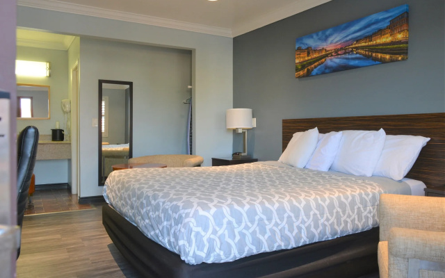 photo 5 of La Casa Inn Pasadena