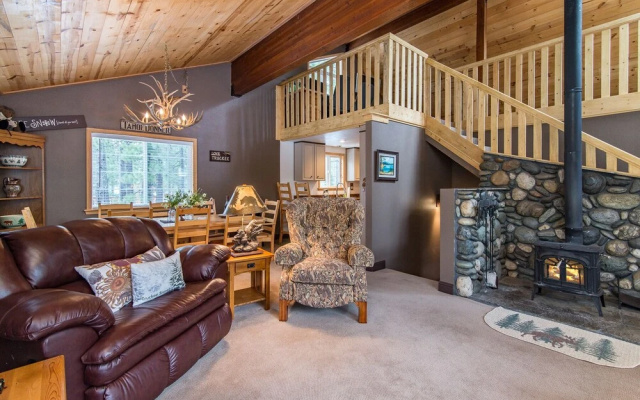 photo 2 of Tahoe Donner House by RedAwning