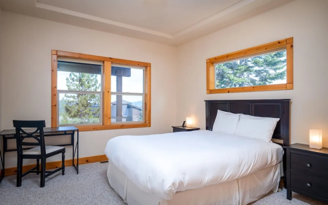 photo 2 of Tahoe Donner Pinnacle Loop Mountain 5 Bedroom Home by RedAwning