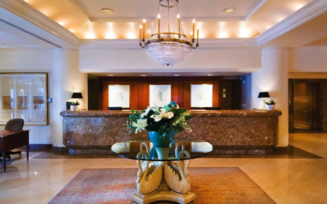 photo 2 of Taj Campton Place
