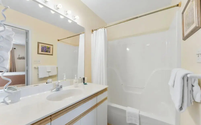 photo 5 of Take A Holiday 2 Bedroom Condo by RedAwning