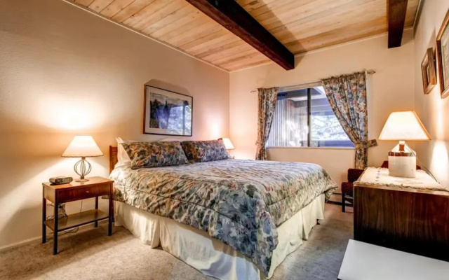 photo 2 of Tamarisk 303