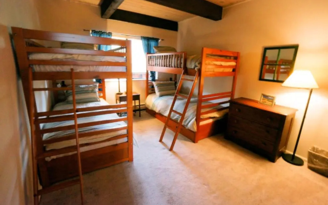 photo 5 of Tamarisk 303