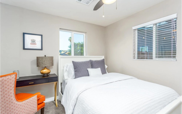 photo 3 of Tangerine Terrace