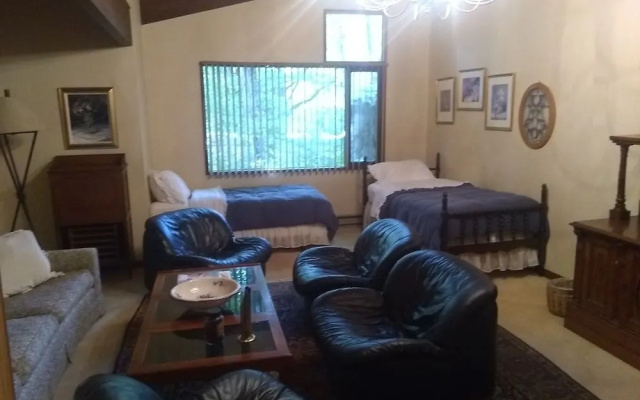 photo 2 of Tanglewood Suites