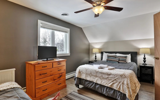 photo 3 of Tanglewood Vista At Killington: Great Group Ski Home Close To Mountain. Hot Tub. 5 Bedroom Home
