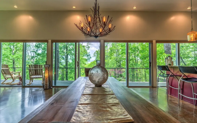 photo 3 of Tara's Treehouse - 3 Br Home