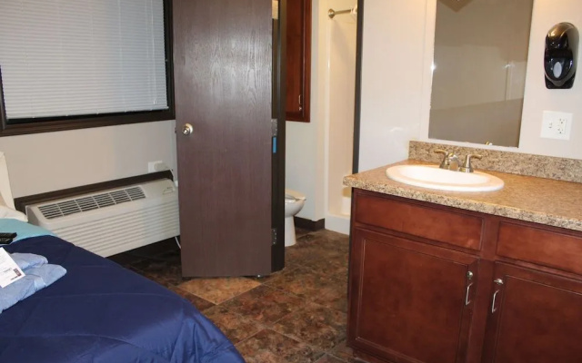photo 4 of Target Hospitality - Carlsbad Lodge