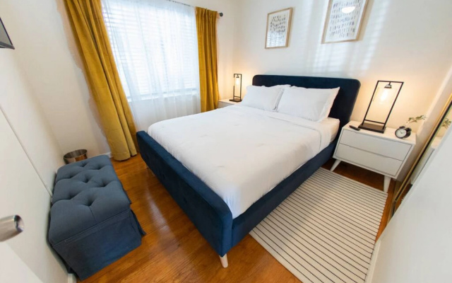 photo 2 of TASTEFUL SPACIOUS 3-BEDROOM HOME WITH HOT TUB ONLY MINUTES FROM DISNEYLAND  (p56)