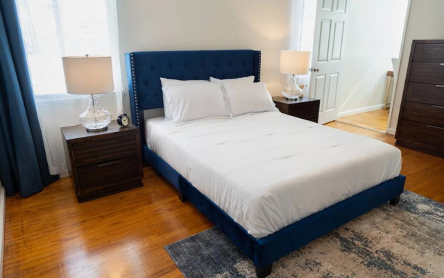 photo 3 of TASTEFUL SPACIOUS 3-BEDROOM HOME WITH HOT TUB ONLY MINUTES FROM DISNEYLAND  (p56)