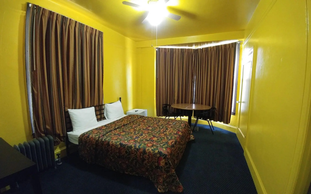 photo 4 of Rodeway Inn