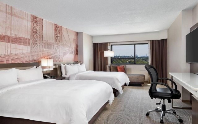 photo 4 of Teaneck Marriott at Glenpointe