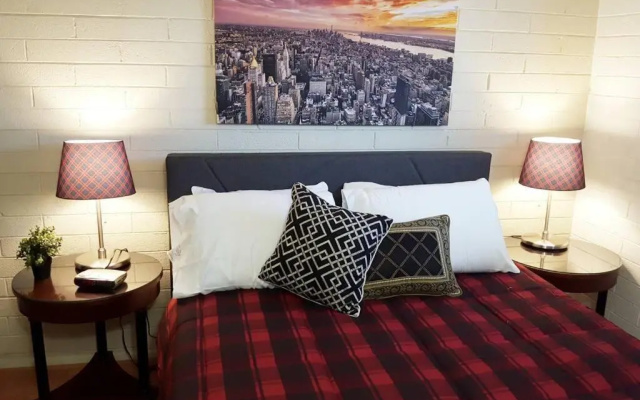 photo 2 of Tempe Hot location 2 Bed ASU Cozy Convenient