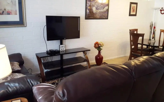 photo 4 of Tempe Hot location 2 Bed ASU Cozy Convenient