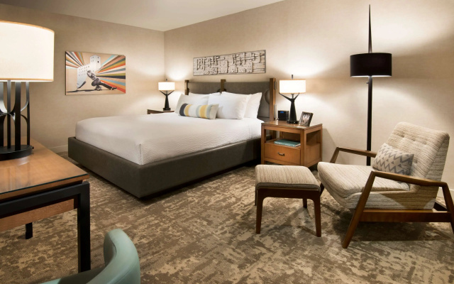 photo 3 of Tempe Mission Palms, a Destination by Hyatt Hotel