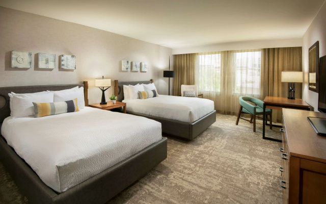 photo 5 of Tempe Mission Palms, a Destination by Hyatt Hotel