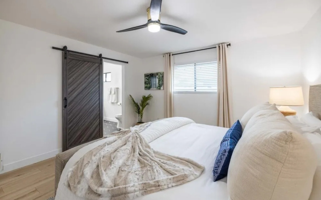 photo 4 of Tempe Wesleyan 4 Bedroom Home by RedAwning